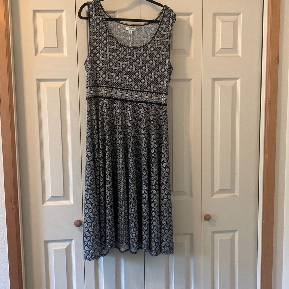 Max Studio XL Patterned Black and White Dress